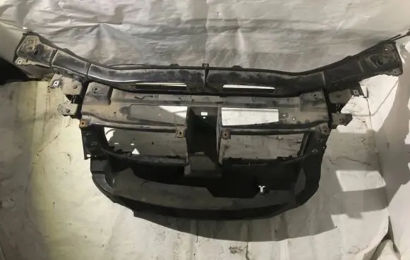 BMW 3 E90 E91 Radiator support slam panel 7058594 72758411 ZSE220P