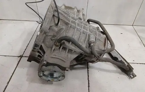 Aston Martin Vanquish V12 Rear differential/diff mount bracket CD334200AA