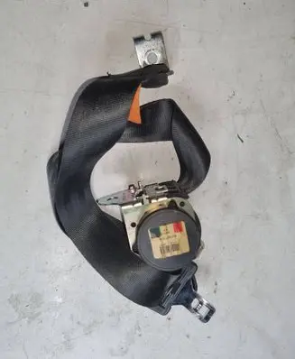 Ford C-MAX I Rear seatbelt 601597700E 0809103