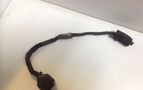 Volkswagen Golf V Engine installation wiring loom