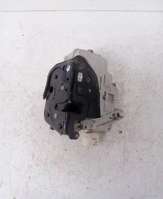 Audi A4 S4 B7 8E 8H Front door lock 8E1837015AA