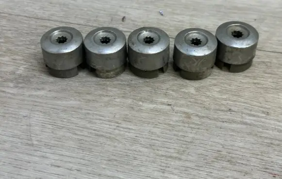 Volkswagen Touareg II Wheel nut cap/cover 7L6601173A 7L6601173A2ZZ