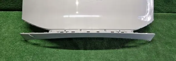 Tailgate trim