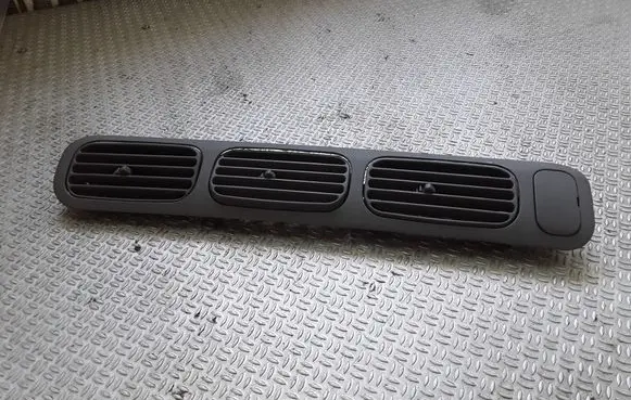 Hyundai H-1, Starex, Satellite Dash center air vent grill
