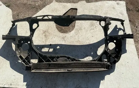Audi A4 S4 B7 8E 8H Top upper radiator support slam panel