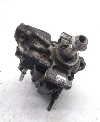 Renault Megane III Fuel injection high pressure pump 8200791749 H8200721407