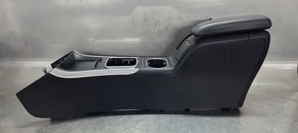 Mercedes-Benz B W245 Center console A1696802450