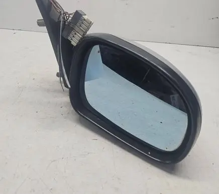 Front door electric wing mirror