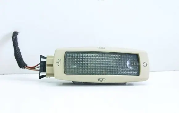 Volkswagen PASSAT B5 Rear seat light 3B0947291