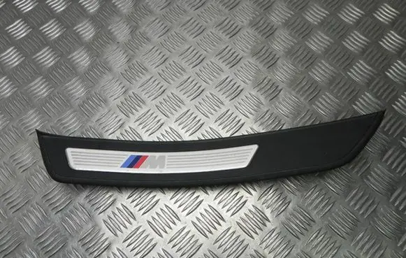 BMW 5 F10 F11 Other sill/pillar trim element 8050047 T1463