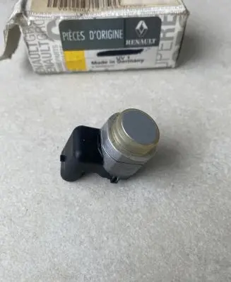 Renault Laguna III Parking PDC sensor 284422146R 7504121726