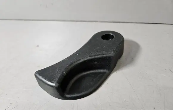 Engine bonnet (hood) release handle