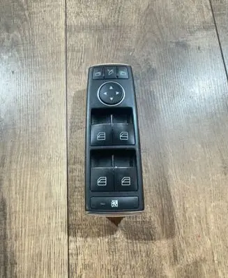 Mercedes-Benz C W204 Electric window control switch A2049055402 901691132918