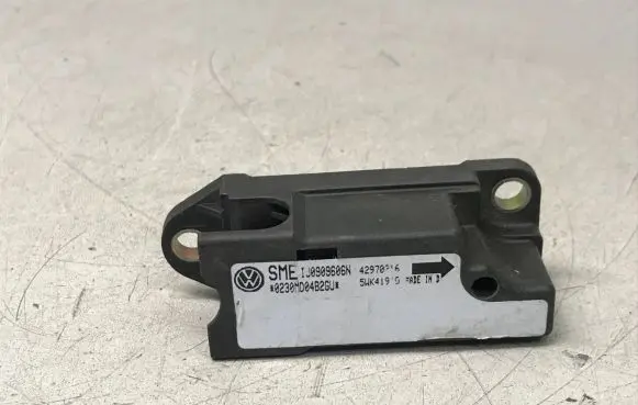 Volkswagen PASSAT B5 Airbag deployment crash/impact sensor 1J0909606N