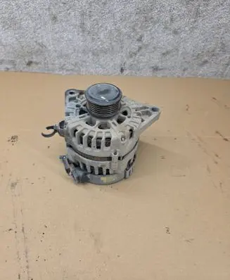 KIA Sportage Generator/alternator 373002A850 2611067 135V130A