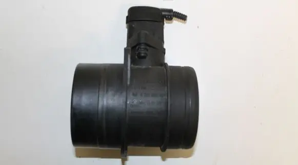 Skoda Octavia Mk2 (1Z) Mass air flow meter 0281002461 074906461B