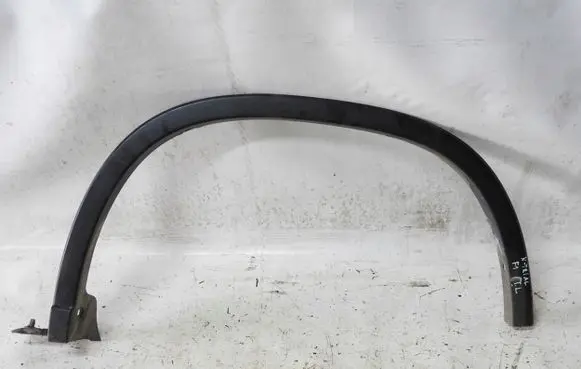Nissan X-Trail T31 Front arch trim M9RC830
