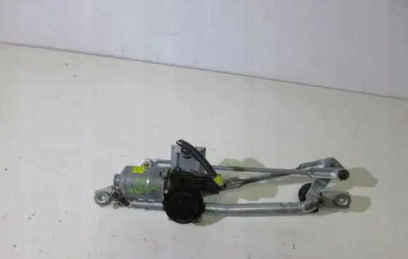 KIA Sportage Front wiper linkage and motor