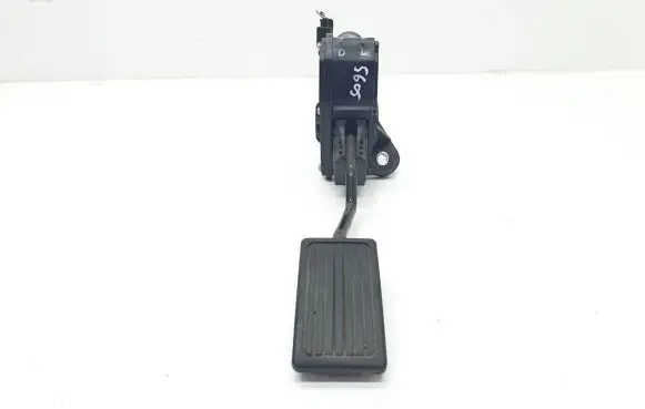 Honda CR-V Accelerator throttle pedal JM14A