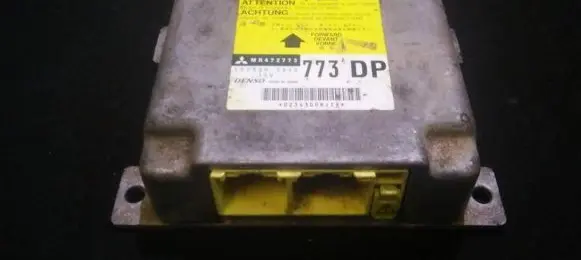 Mitsubishi Pajero Airbag control unit/module 1523003430 152300-3430