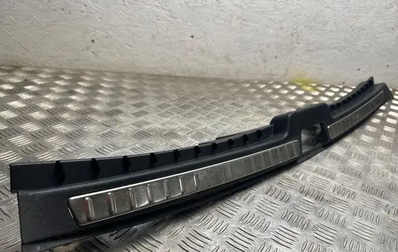 Volvo XC90 Trunk/boot sill cover protection 32239215 32239216