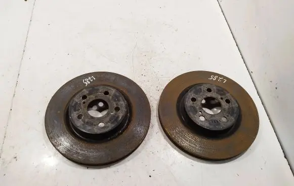 Toyota Yaris XP210 Front brake disc