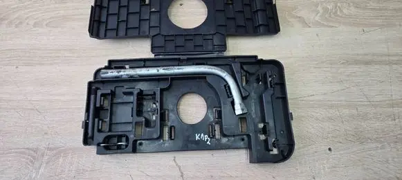 Audi A4 S4 B8 8K Tool set 8T8813685