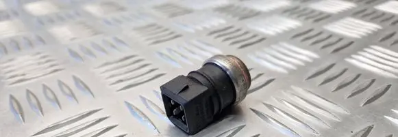 Renault Espace IV Coolant temperature sensor 8200202612 2690719