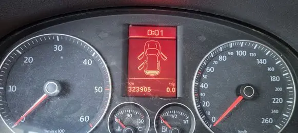 Volkswagen Cross Touran I Speedometer (instrument cluster) 1T0920873E