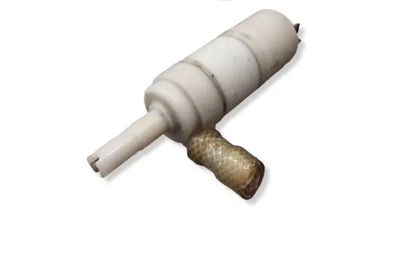 Ford Maverick Headlight washer pump 