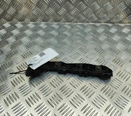 Hyundai i40 Front bumper mounting bracket 865153Z000