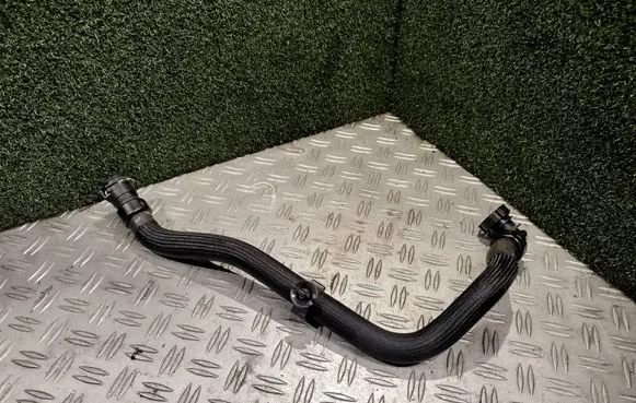 Peugeot 3008 II Engine coolant pipe/hose 9822405680