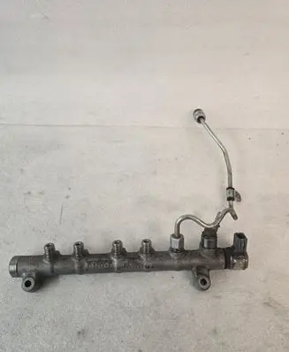 Volvo S90, V90 Fuel main line pipe 31303612