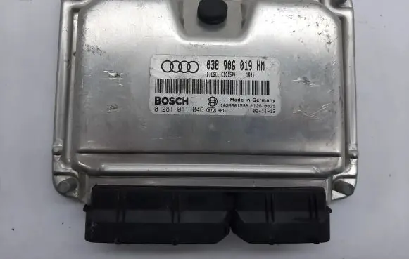 Audi A6 S6 C5 4B Engine control unit/module 038906019HM 0281011046