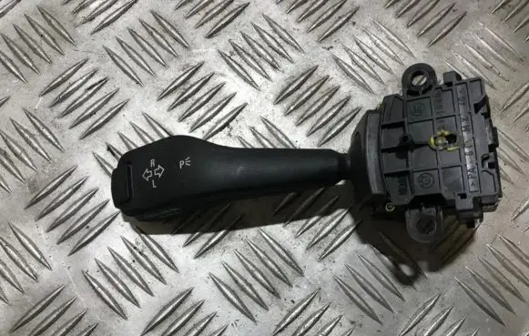 BMW 3 E46 Indicator stalk 8363668m 0110401025