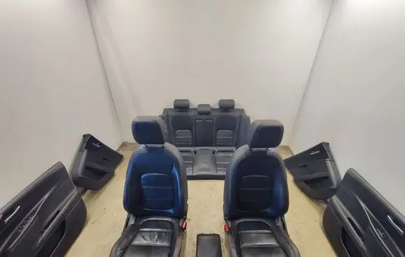 Seat set