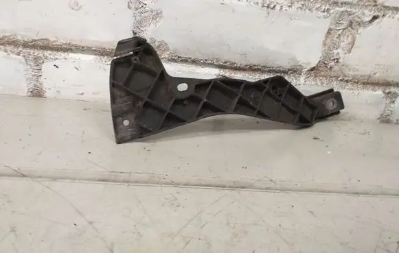 Audi A4 S4 B7 8E 8H Front bumper mounting bracket 8E0807203B
