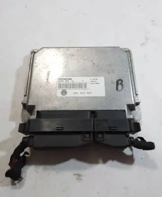 Volkswagen PASSAT B5 Engine control unit/module 3B0907557 5WP4250 649416