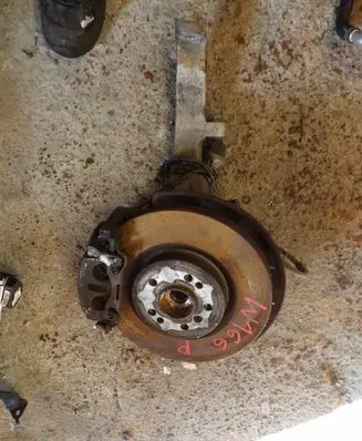 Mercedes-Benz ML W166 Front wheel hub spindle knuckle