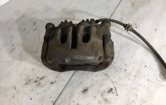 Renault Master III Front brake caliper 8200733266