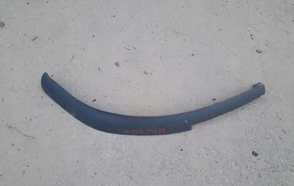 Toyota Avensis T250 Front bumper lip xc54998zxc