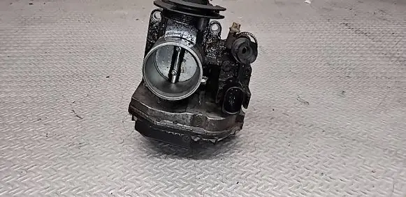 Volkswagen Golf IV Throttle valve 030133064F 408237130004