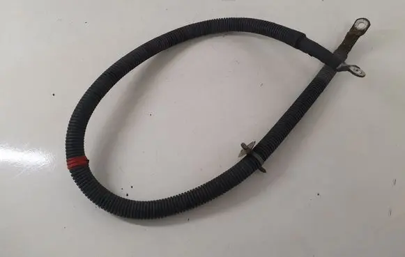 Mercedes-Benz Vito Viano W639 Positive cable (battery)