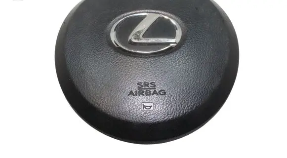 Lexus CT 200H Steering wheel airbag