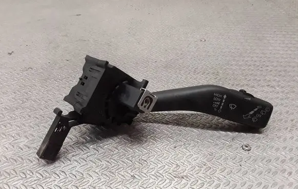 Volkswagen Golf V Wiper control stalk 1K0953519H