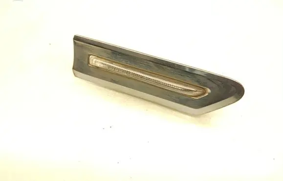 BMW 7 F01 F02 F03 F04 Front indicator light 7203372