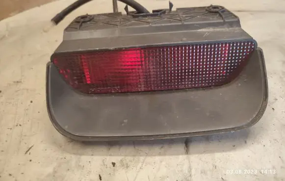 Honda CR-V Third/center stoplight P6369