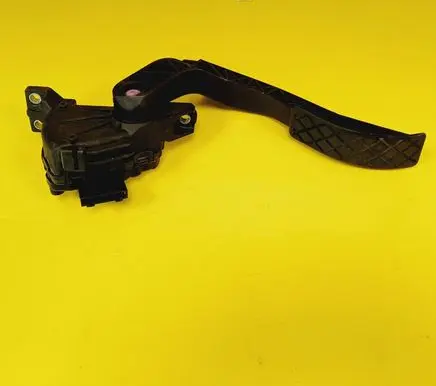 Audi A4 S4 B6 8E 8H Accelerator throttle pedal 8E1721523B