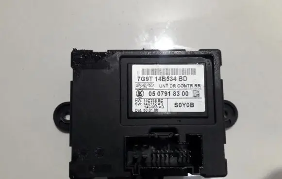 Ford Mondeo MK IV Door control unit/module 7G9T14B534BD 0507918300
