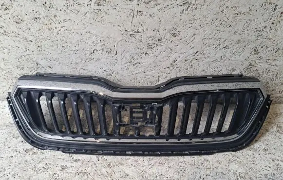 Skoda Scala Front bumper upper radiator grill